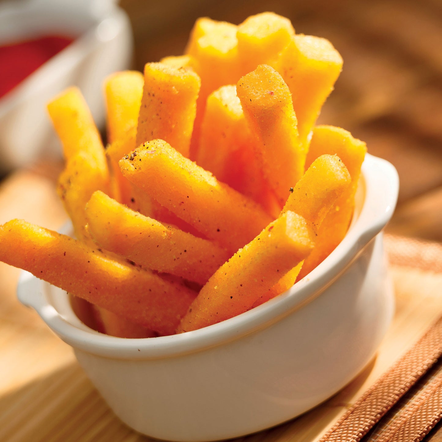 KENWOOD Deep Fryer 3L 2000W with View Window and Stainless Steel Lid for Home, Kitchen and Restaurants DFM50 Silver/Black