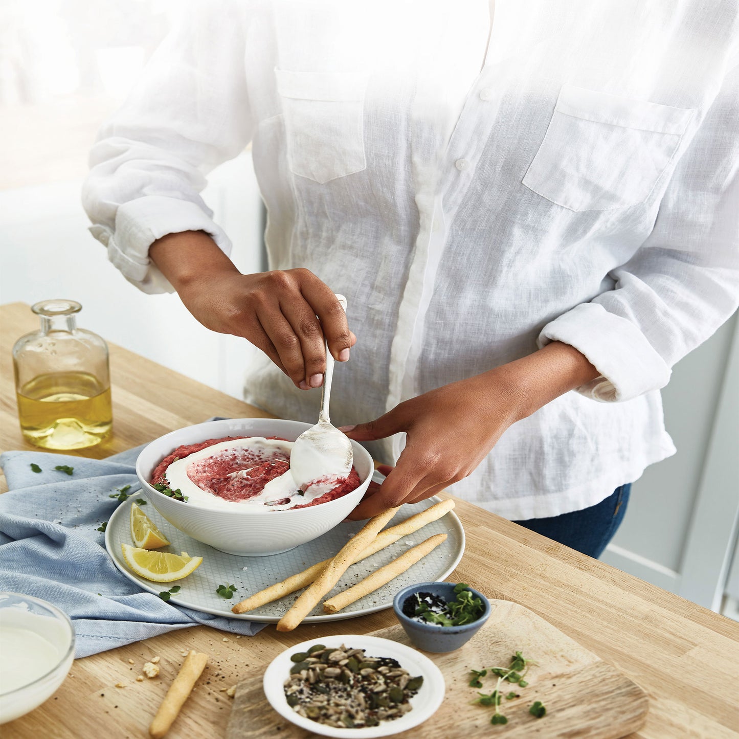 Kenwood Food Processor 750W Multi-Functional With 3 Interchangeable Disks, Blender, Whisk, Dough Maker Fdp03 White