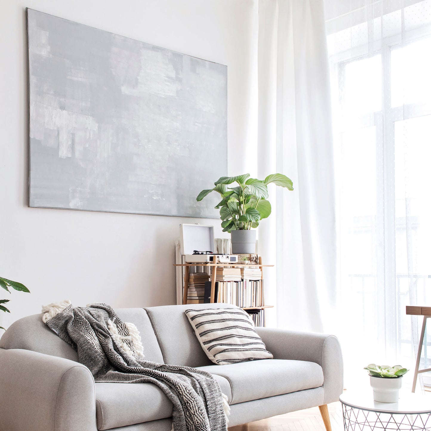 Kenwood Wet & Dry Cordless Handheld Vacuum Cleaner With 14.8V Lithium-Ion Battery, 500Ml Dust Capacity, 120Ml Liquid Capacity For Home, Office And Car Hvp19.000Bw Black/White