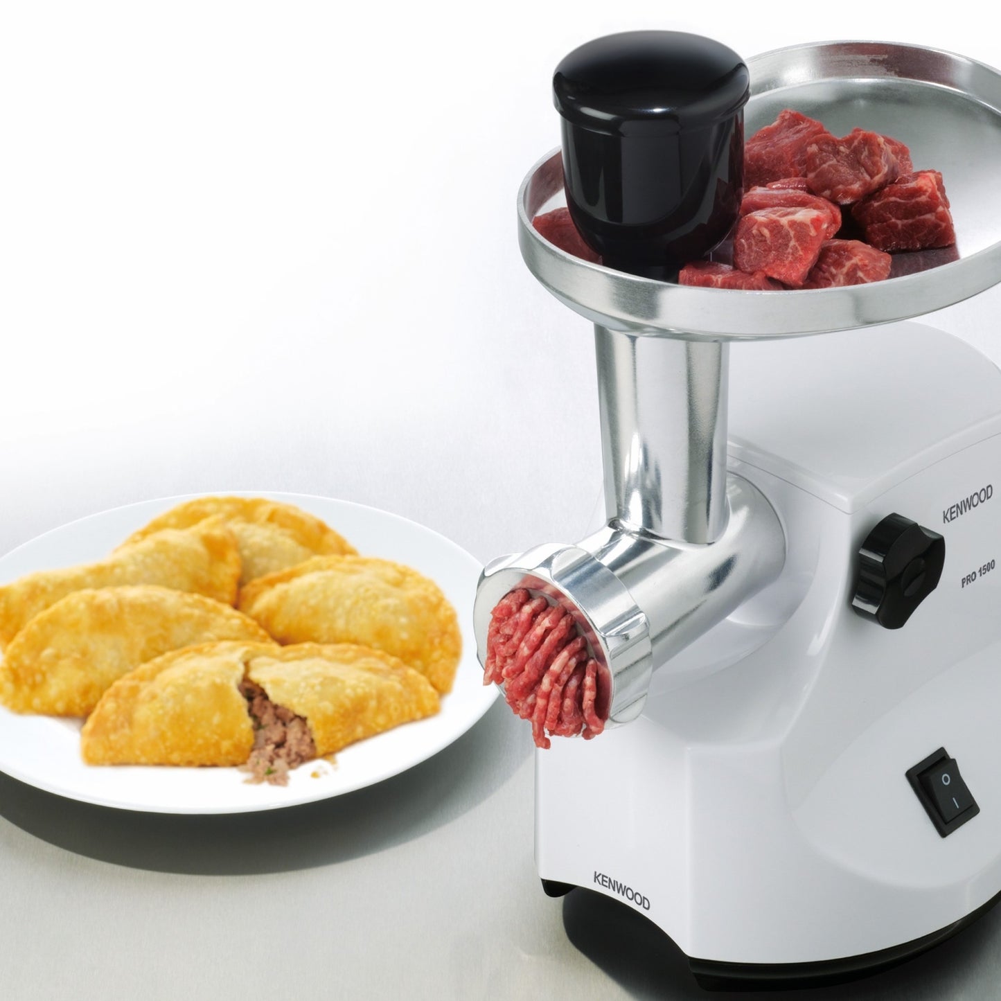 Kenwood MG470 Meat Grinder – 1,500 W | Mincing Capacity Up to 2 kg/min | White Finish