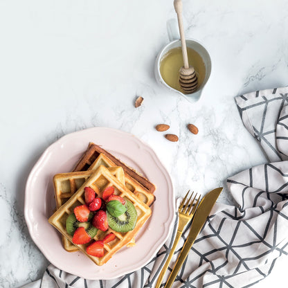 KENWOOD 3-in-1 Sandwich Maker, Waffle Maker & Grill with 3 Sets of Non Stick Multifunctional Plates for Grilling, Toasted Sandwiches and Waffles SMM02.000SI Silver/Black