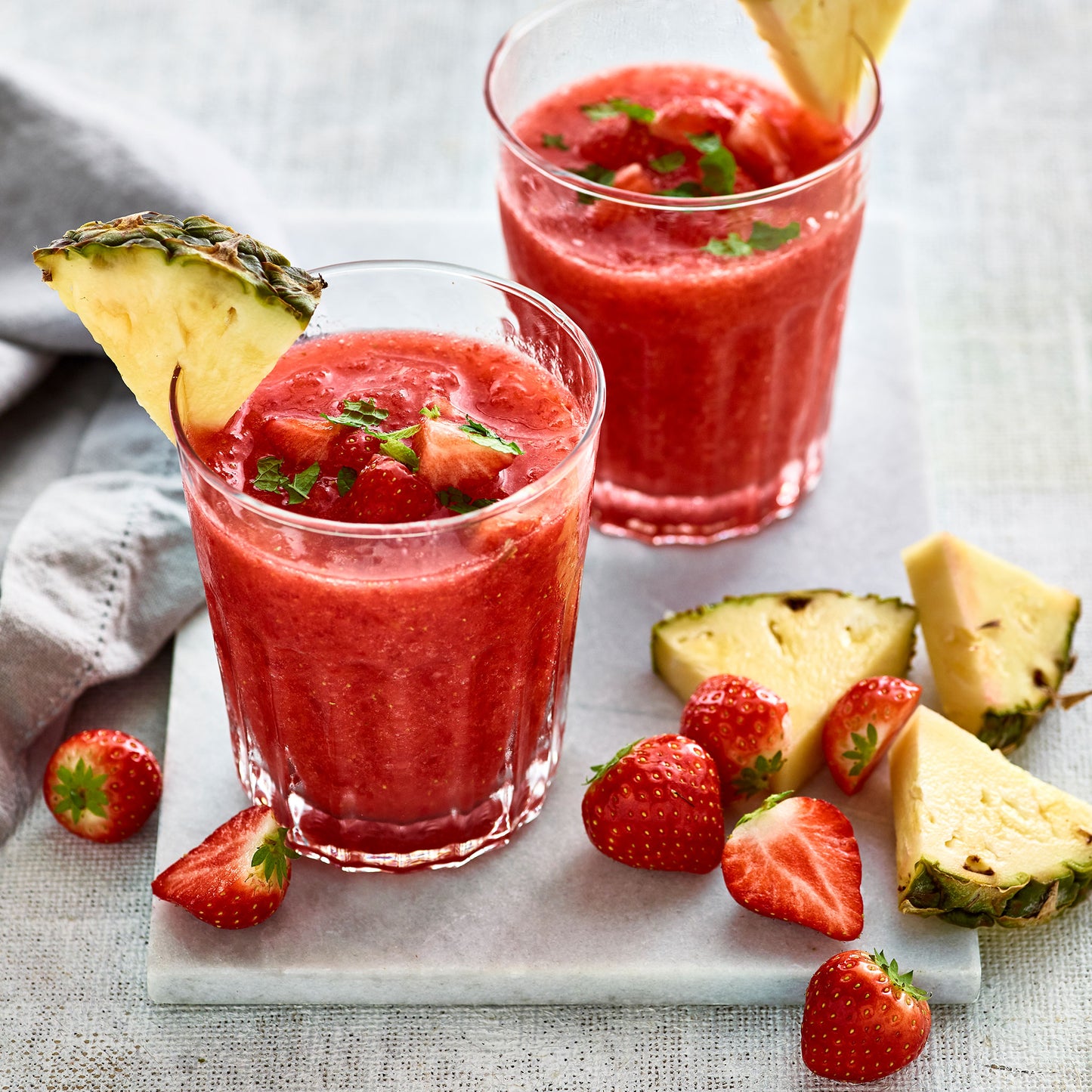 Kenwood Blender 650W Smoothie Blender/Smoothie Maker Blend-X Fresh 1.5L With Extra Blender Jar, Grinder Mill, Grater Mill, Ice Crush Function Blp41.H0Wh White