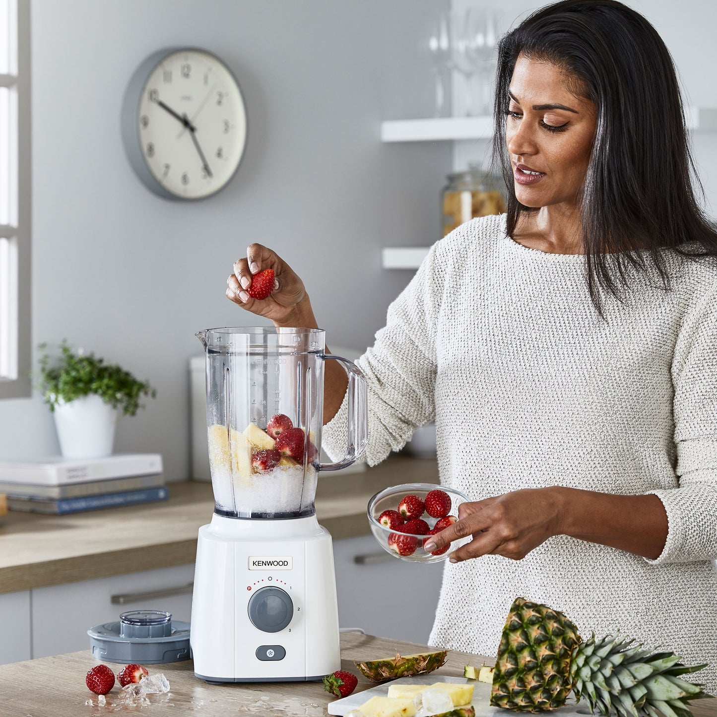 Kenwood Blender 650W Smoothie Blender/Smoothie Maker Blend-X Fresh 1.5L With Extra Blender Jar, Grinder Mill, Grater Mill, Ice Crush Function Blp41.H0Wh White