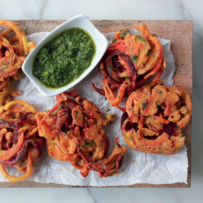 KENWOOD Deep Fryer 3L 2000W with View Window and Stainless Steel Lid for Home, Kitchen and Restaurants DFM50 Silver/Black