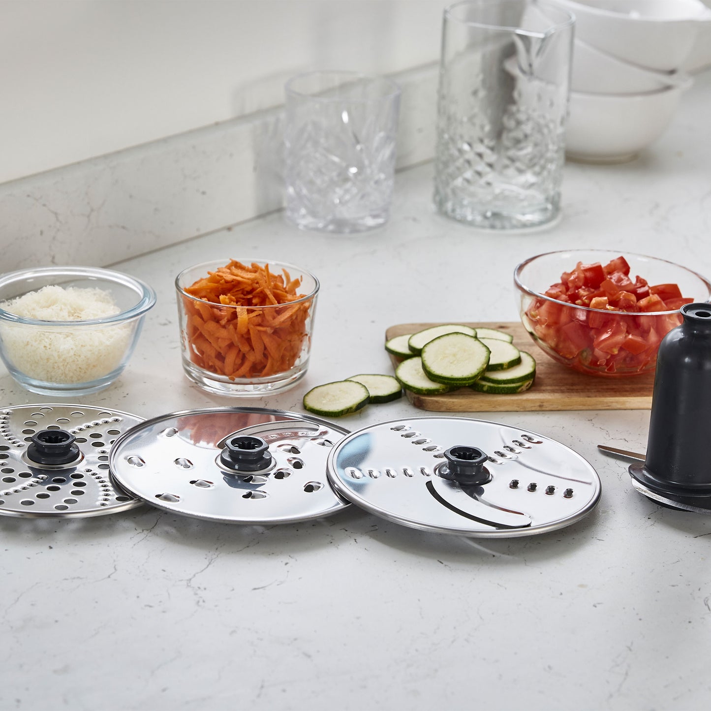 Kenwood Food Processor 800W Multi-Functional With 3 Stainless Steel Disks, Blender, Dual Metal Whisk, Dough Maker, Citrus Juicer FDM301SS Silver