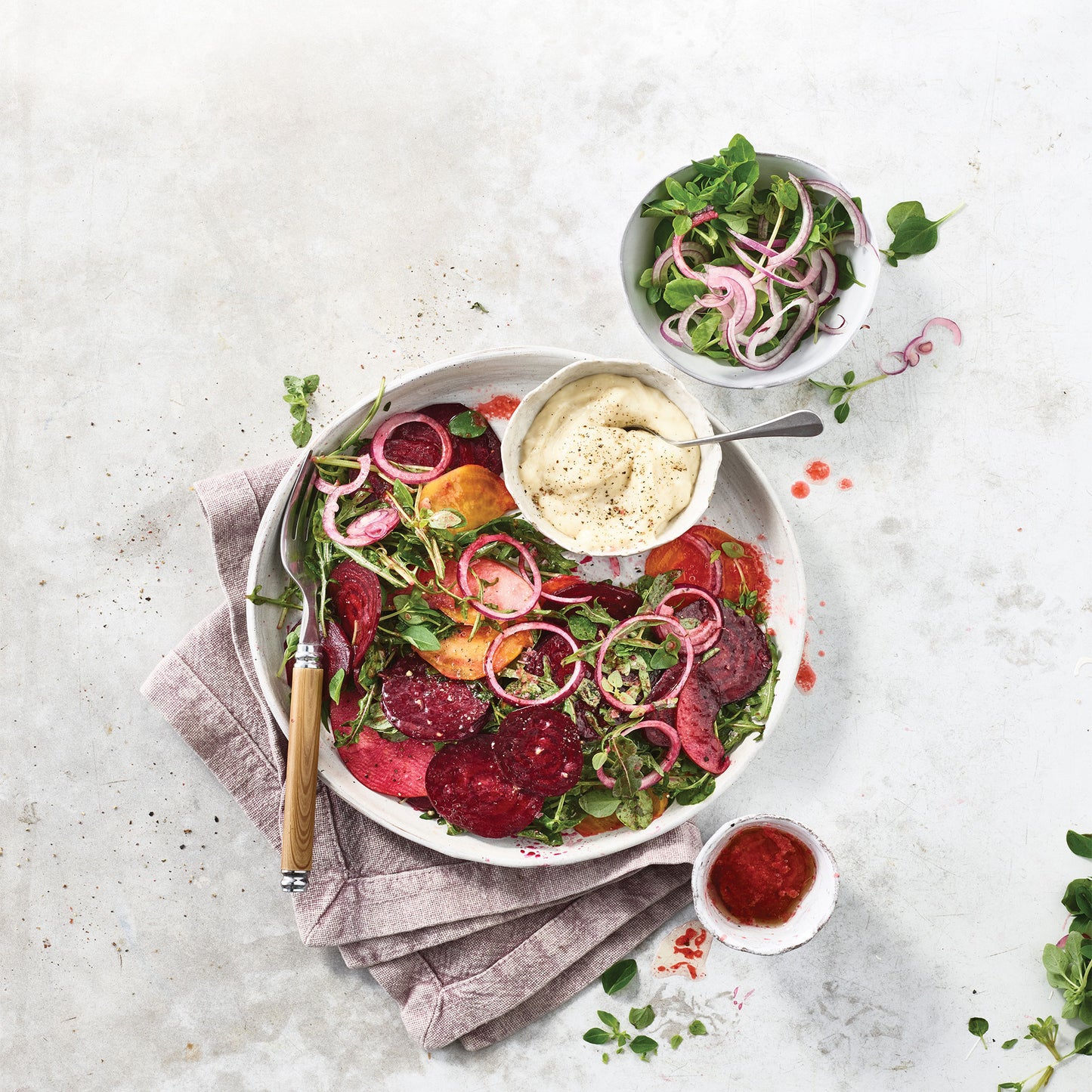 Kenwood Food Processor 750W Multi-Functional With 3 Interchangeable Disks, Blender, Whisk, Dough Maker Fdp03 White