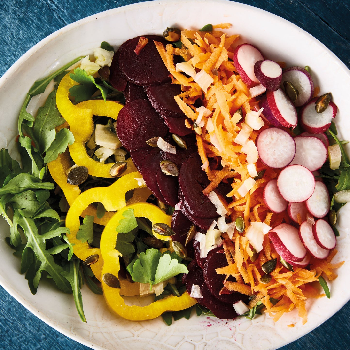 Kenwood Food Processor 800W Multi-Functional With Reversible Stainless Steel Disk, Blender, Whisk Fdp301Wh White