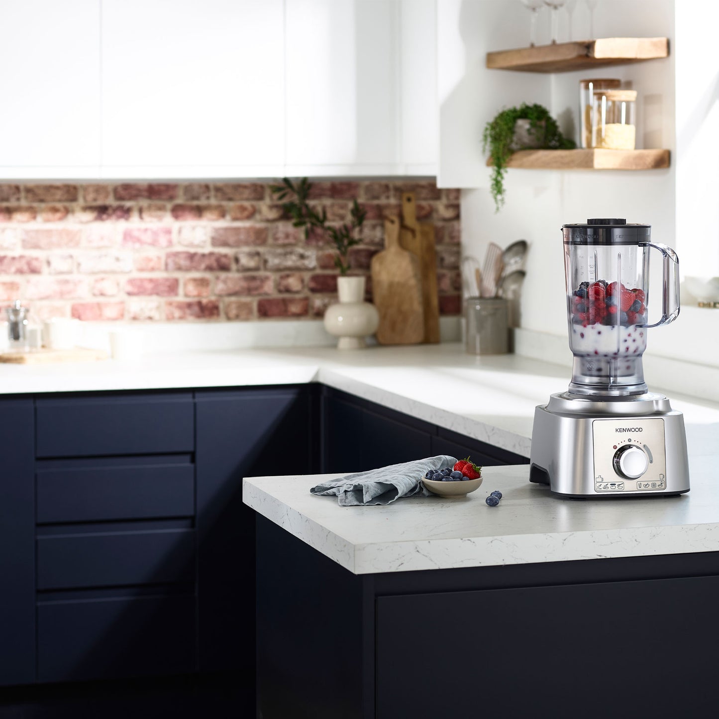 Kenwood Food Processor 1000W Multi-Functional With 3 Stainless Steel Disks, Blender, Grinder Mill, Juicer Extractor, Whisk, Dough Maker, Citrus Juicer, Express Serve/Salad Maker FDP65.880SI Silver