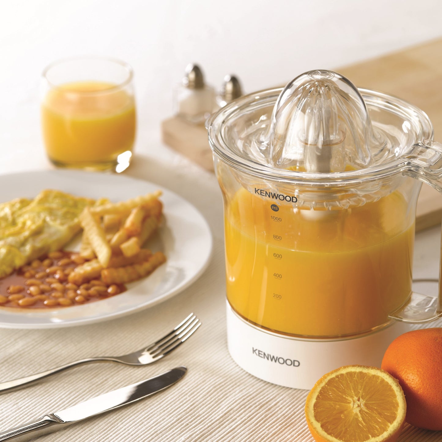 KENWOOD Citrus Juicer 40W Juice Extractor with 1L Transparent Juice Jug, Dust Cover, 2 Way Rotation, Cord Storage for Home, Office, Restaurant & Cafeteria JE280A White/Clear