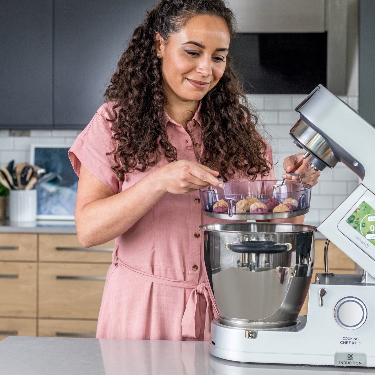 KENWOOD Stand Mixer Metal Body Kitchen Machine COOKING CHEF XL with Induction/Cooking Function, Built-in Weighing Scale, SS Bowl & Food Steamer,5 Tools,Glass Blender,Food Processor KCL95.424SI Silver