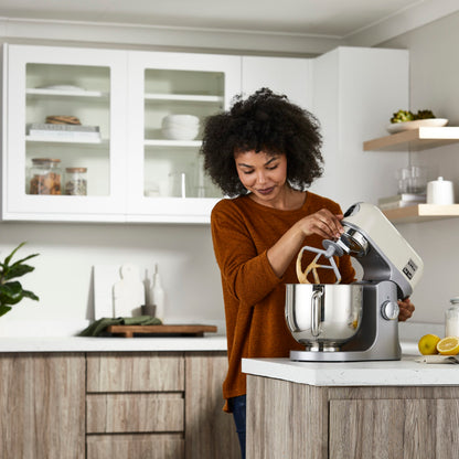 KENWOOD Stand Mixer PREMIUM Kitchen Machine kMix 1000W with 5L Stainless Steel Bowl, K-Beater, Whisk, Dough Hook, Splashguard, Spatula, Unique Fold Function, Smart Speed Control KMX750