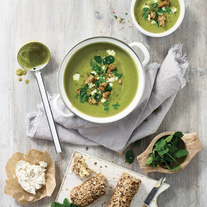 KENWOOD 25L Microwave Oven with Grill, Digital Display, 5 Power Levels, Defrost Function, Stainless Steel, Auto Menu, 95 Minutes Timer, Clock Function 800W MWM25.000BK Black/Silver