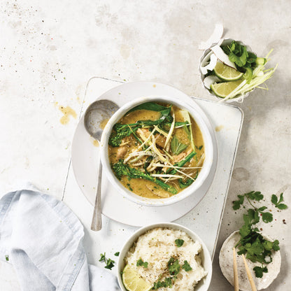 KENWOOD 30L Microwave Oven with Grill, Digital Display, 5 Power Levels, Defrost Function, Stainless Steel, Auto Menu, 95 Minutes Timer, Clock Function 1000W MWM30.000BK Black/Silver