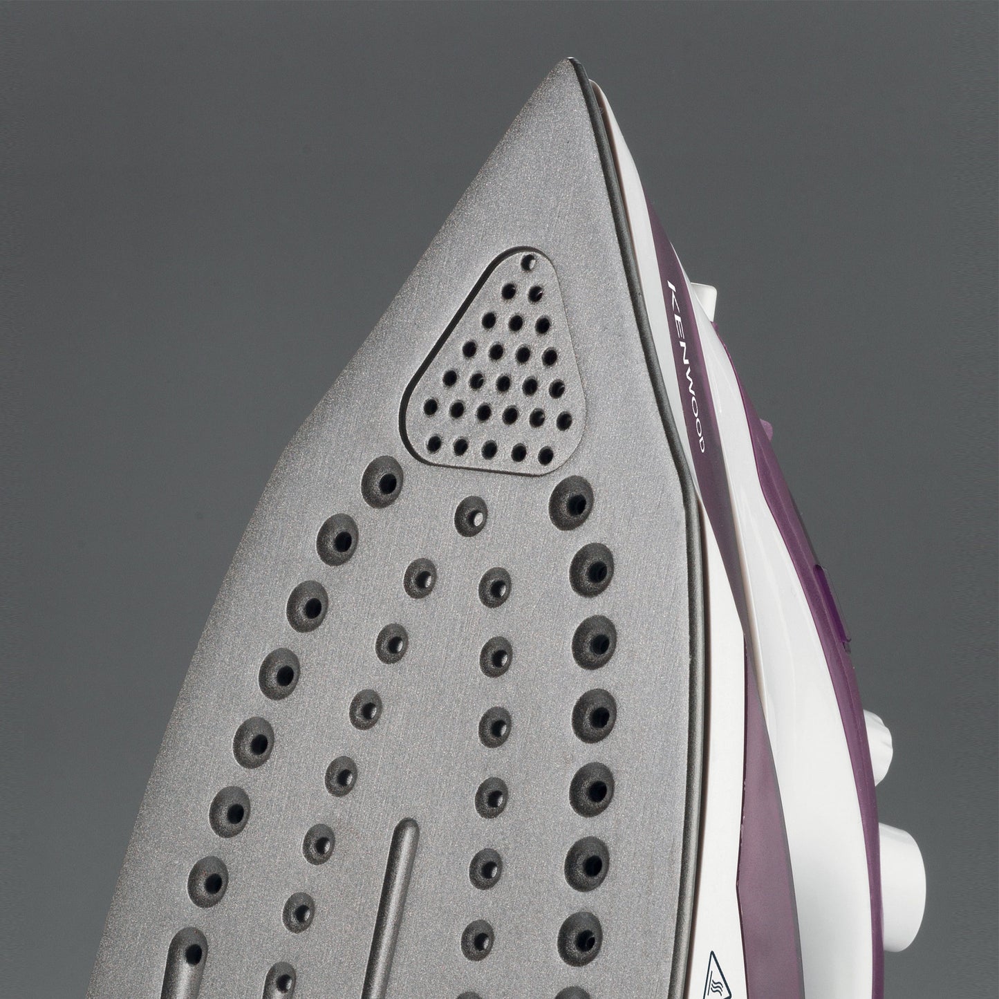 Kenwood Steam Iron 2000Watts, 250Ml Capacity, Non Stick Sole Plate, Power 18/120G, Purple Stp40.000Wp